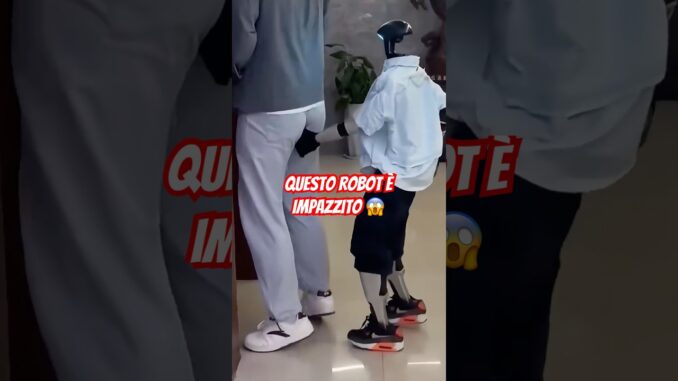 Robot impazzito guarda cosa ha combinato 😱 #robot #ai #news #technology #tesla