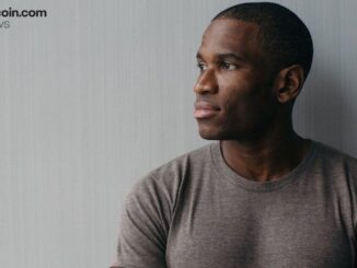 Arthur Hayes Called $150 for HYPE, Then a Linked Wallet Sold at $54 and Paid $62 to Get Back In