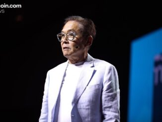 Kiyosaki Has Been Stacking Silver Since 1965, Says It's Now One of His Best Investments