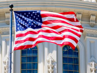 Coinbase CEO Presses Senate to Pass CLARITY Act This Week